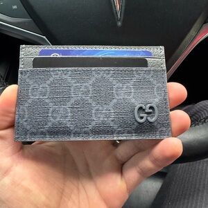 Gucci BI-COLOR CARD CASE WITH GG DETAIL